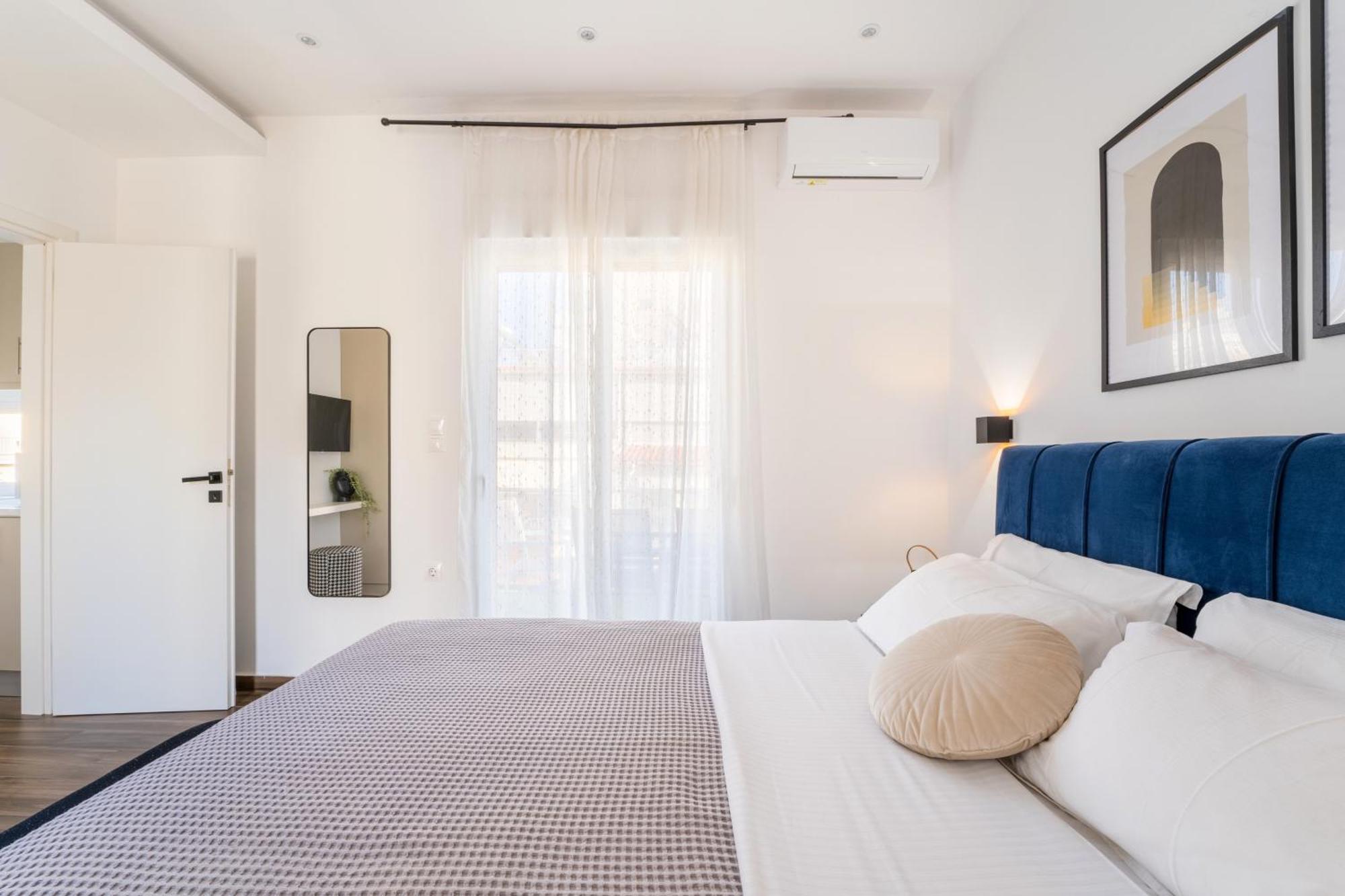 Blue Oasis - Jacuzzi Penthouse Apartment Athens Exterior photo